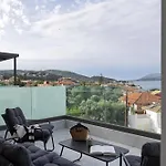 Phos Maisonettes Lefkada Nikiana