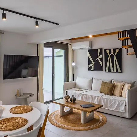 Phos Maisonettes Lefkada ניקיאנה