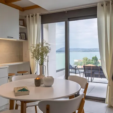 Phos Maisonettes Lefkada דירה ניקיאנה
