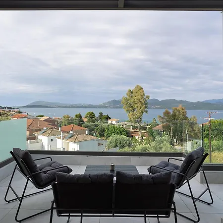 Phos Maisonettes Lefkada * ניקיאנה