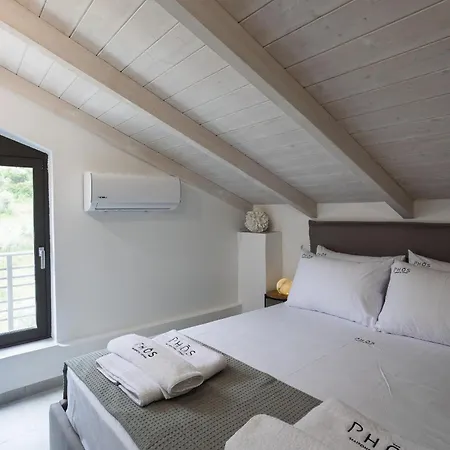 Phos Maisonettes Lefkada דירה *