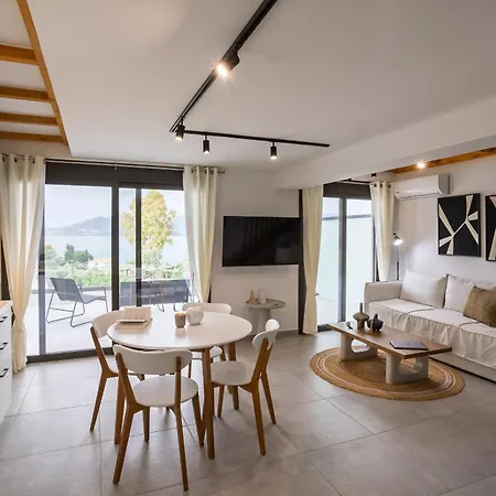 Phos Maisonettes Lefkada Appartamento