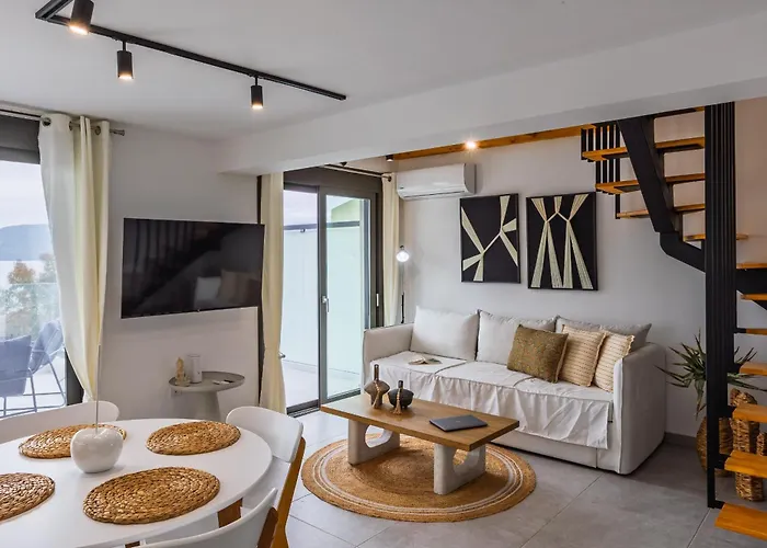 Phos Maisonettes Lefkada Nikiana