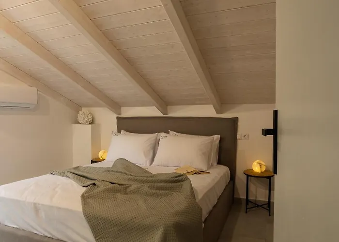 Phos Maisonettes Lefkada * Nikiana