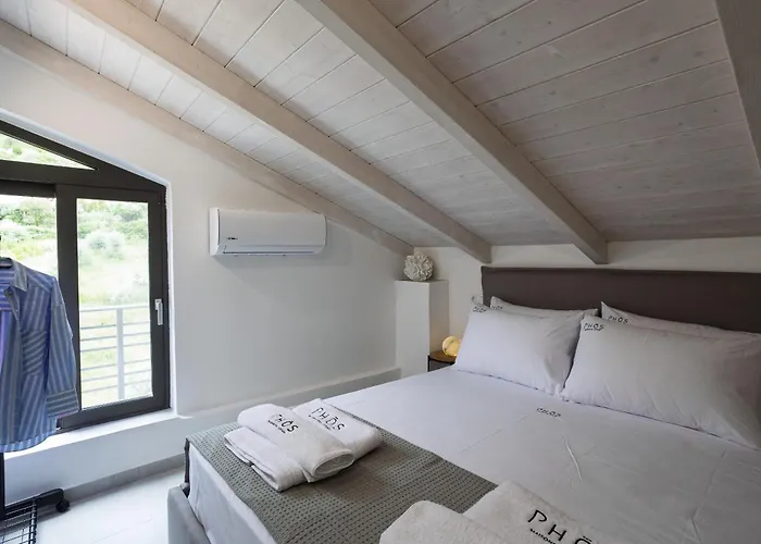 Phos Maisonettes Lefkada Appartamento *